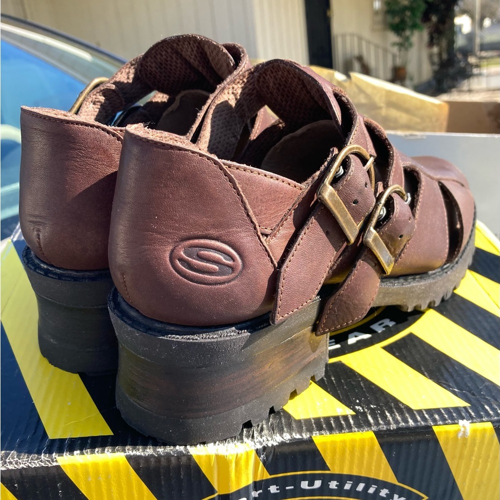 Y2K 90’s SKECHERS